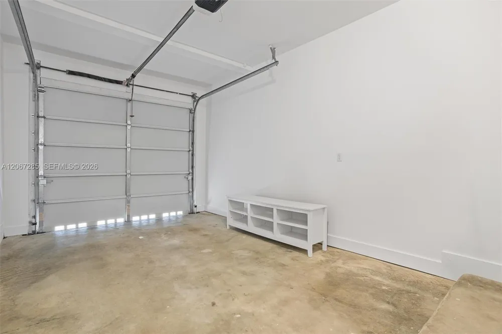 2784 SW 34th Ave Miami, FL 33133