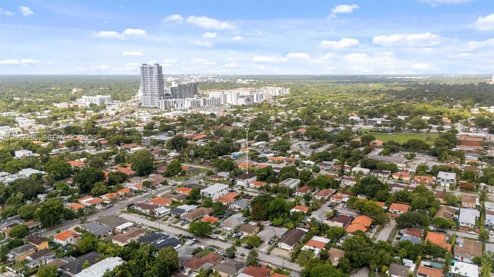 2784 SW 34th Ave Miami, FL 33133