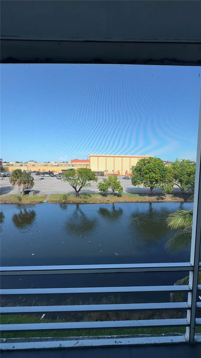 1280 NW 43rd Ave #303 Lauderhill, FL 33313