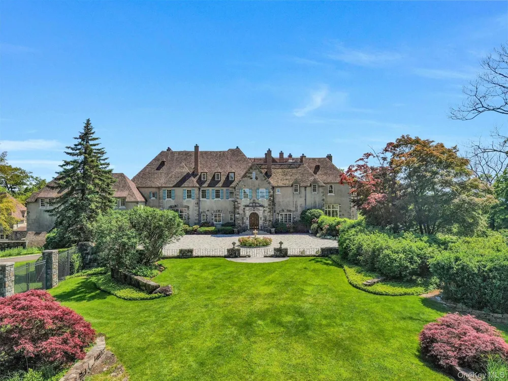 120 Ridge Road Tuxedo Park, NY 10987