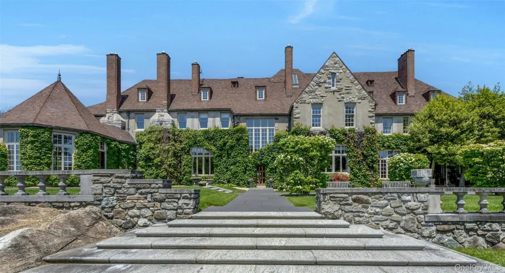 120 Ridge Road Tuxedo Park, NY 10987