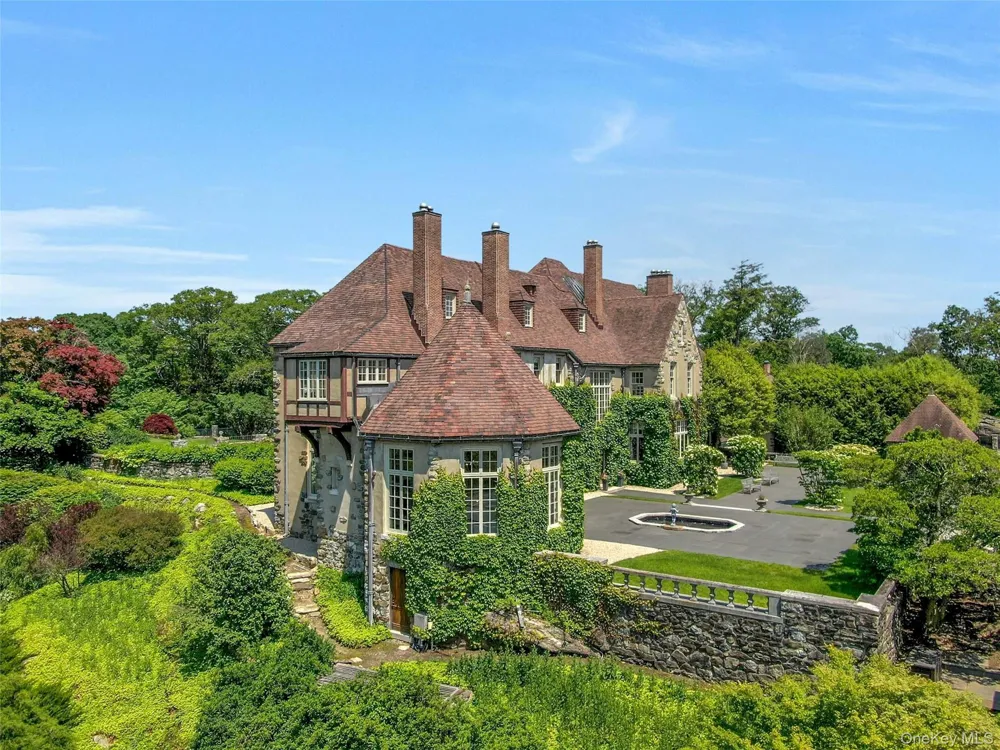 120 Ridge Road Tuxedo Park, NY 10987