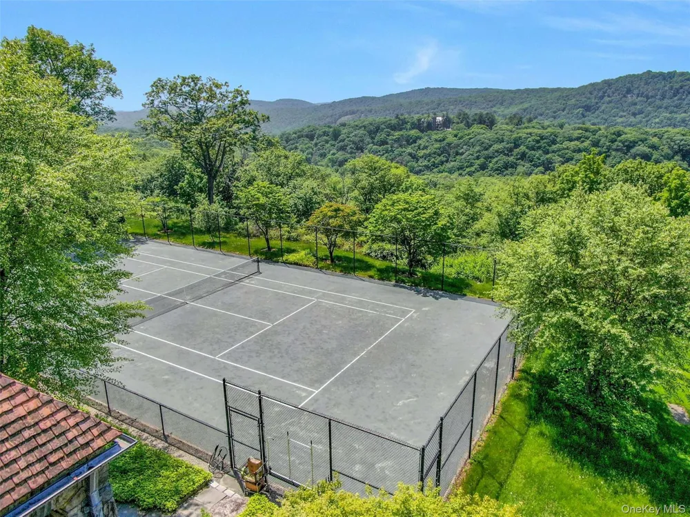 120 Ridge Road Tuxedo Park, NY 10987