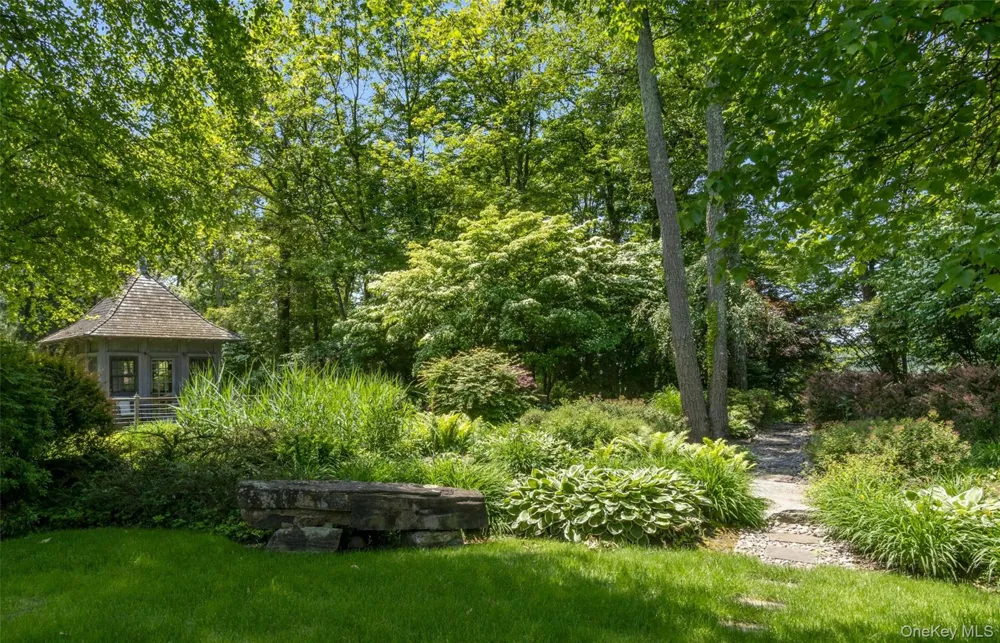 120 Ridge Road Tuxedo Park, NY 10987