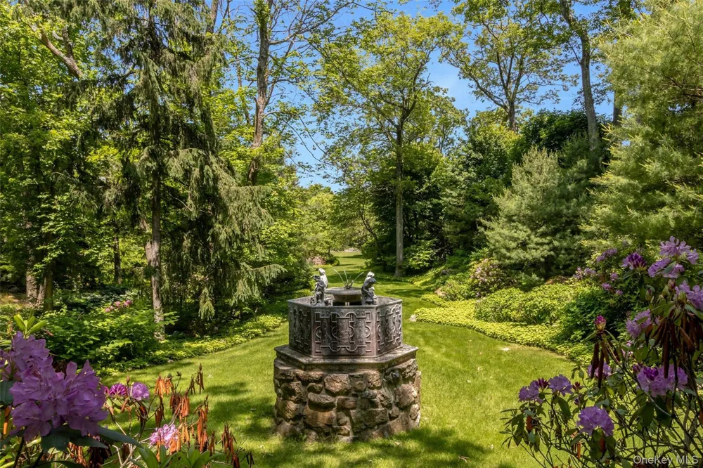 120 Ridge Road Tuxedo Park, NY 10987