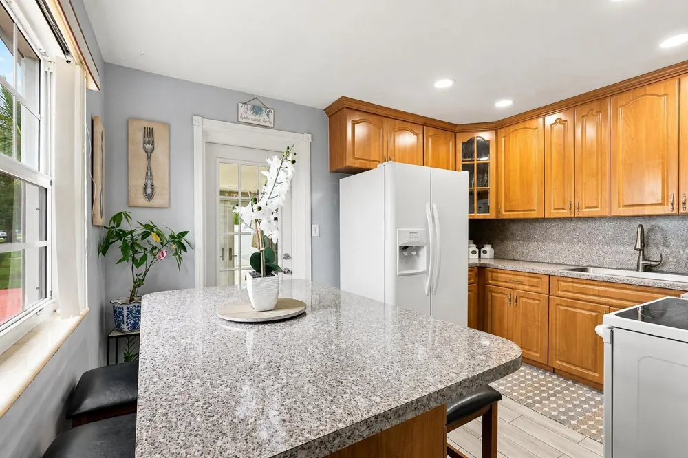 3239 DOLAN ROAD Palm Springs, FL 33406