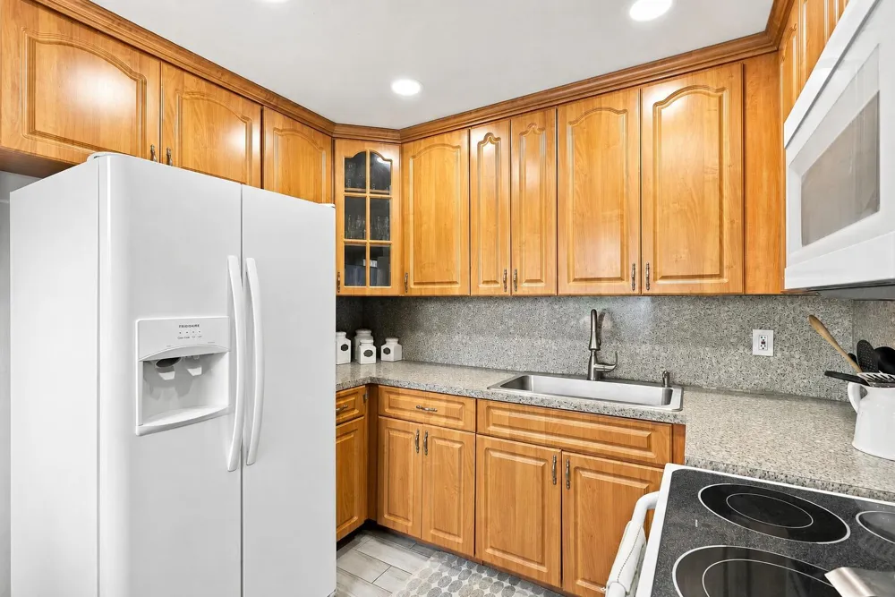 3239 DOLAN ROAD Palm Springs, FL 33406