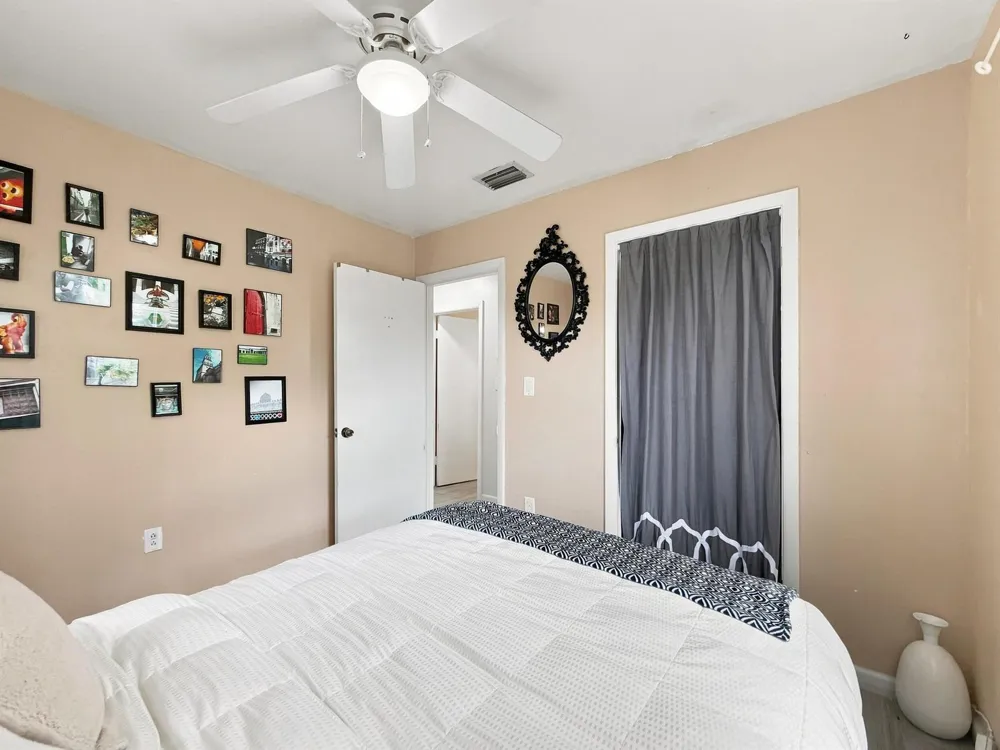 3239 DOLAN ROAD Palm Springs, FL 33406