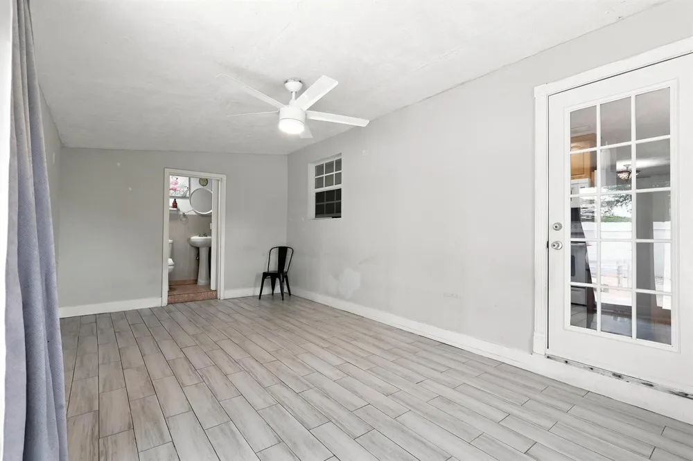 3239 DOLAN ROAD Palm Springs, FL 33406