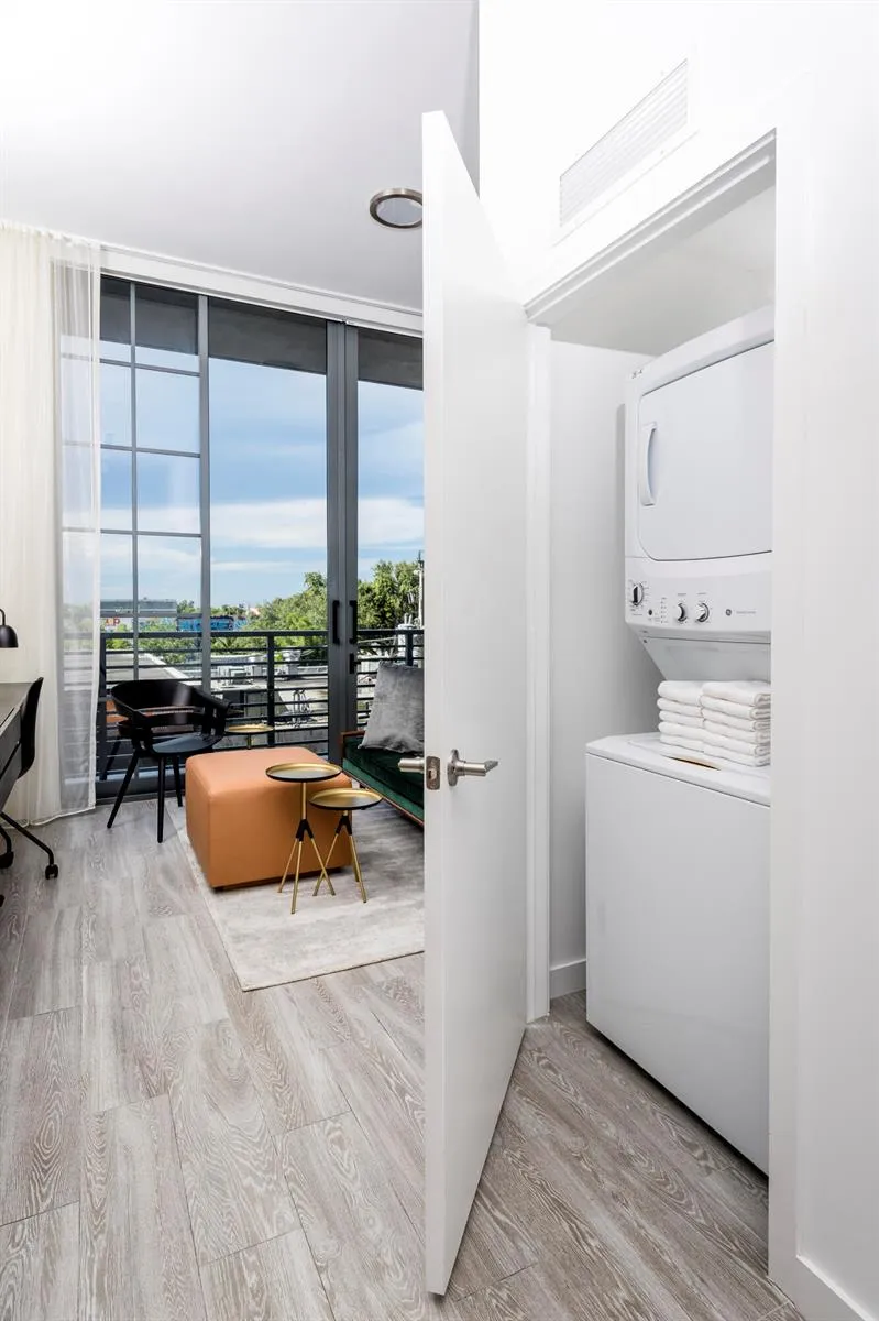 240 NW 25th Street #329 Miami, FL 33127