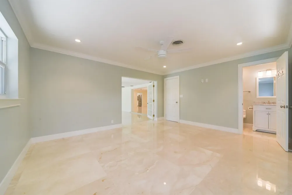 709 W Royal Palm Road Boca Raton, FL 33486