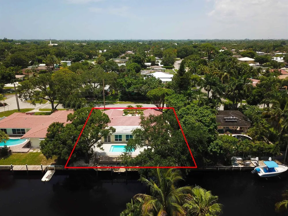 709 W Royal Palm Road Boca Raton, FL 33486