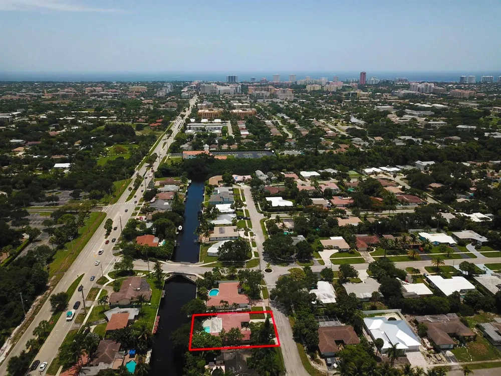 709 W Royal Palm Road Boca Raton, FL 33486