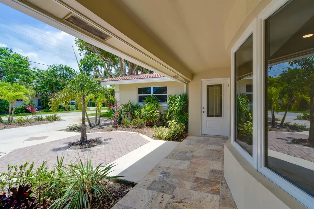 709 W Royal Palm Road Boca Raton, FL 33486