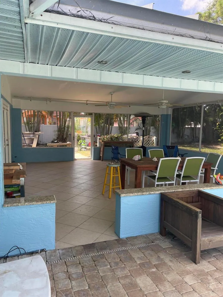 302 NW FRIAR STREET Port St. Lucie, FL 34983