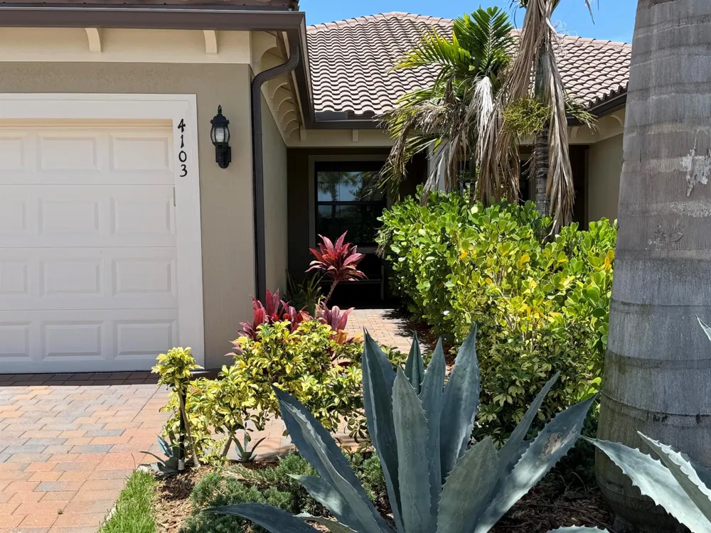 4103 SILVER MAPLE WAY Vero Beach, FL 32967