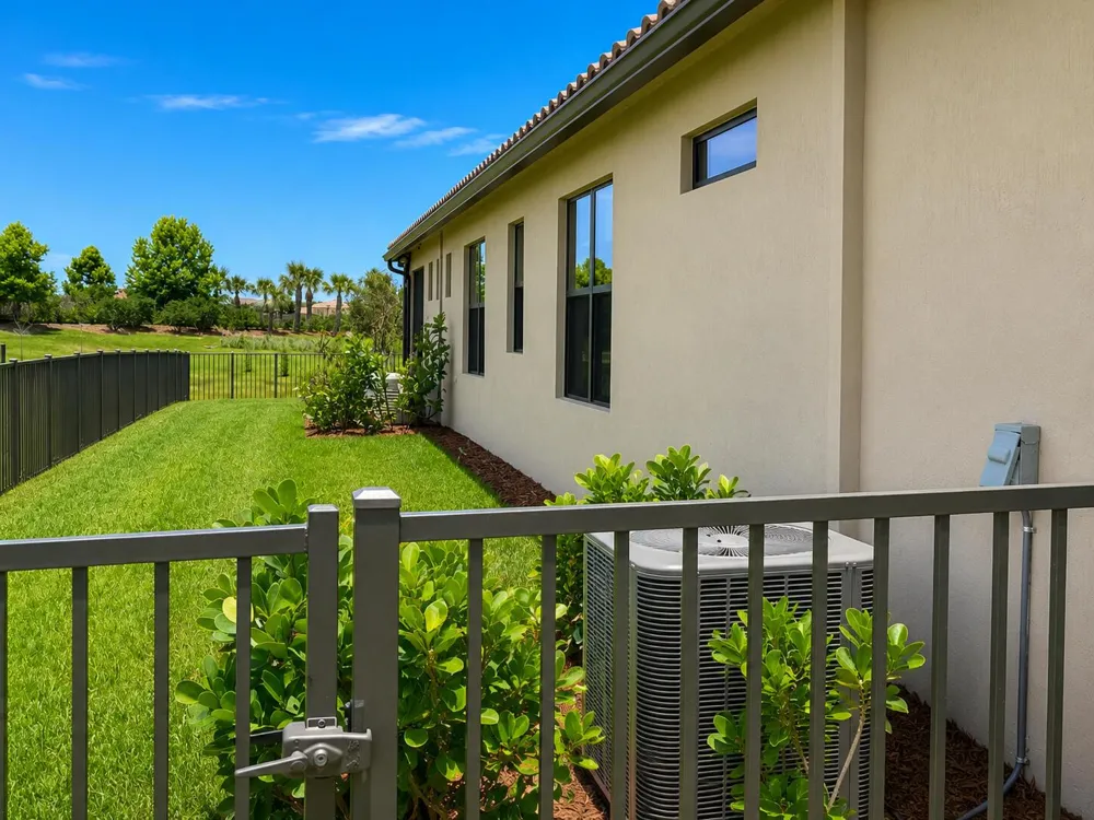 4103 SILVER MAPLE WAY Vero Beach, FL 32967