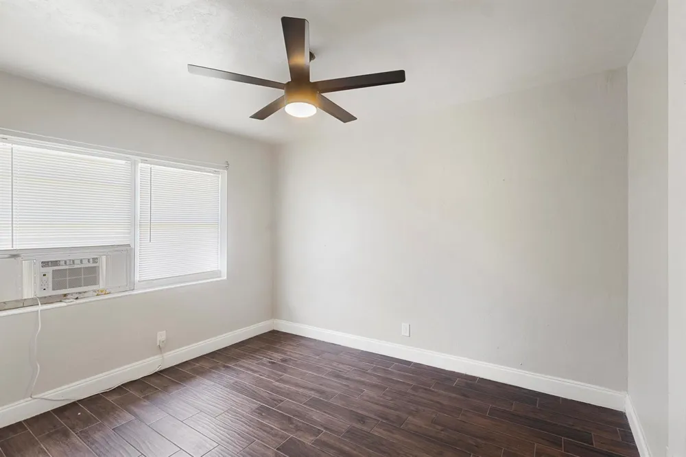 730 NW 4th Avenue #3 Fort Lauderdale, FL 33311