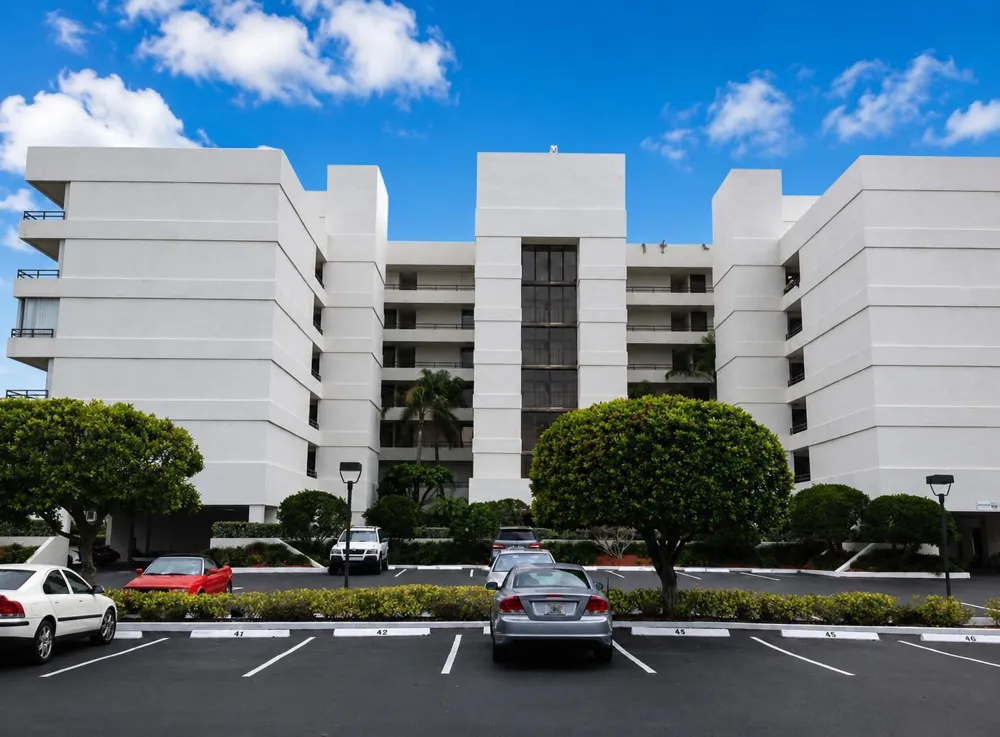 3555 S OCEAN BOULEVARD #411 South Palm Beach, FL 33480