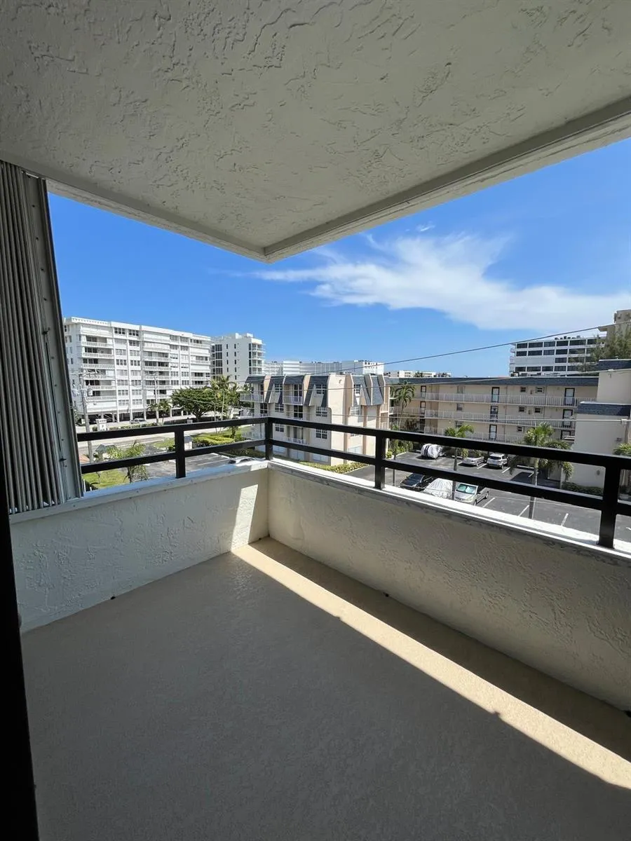 3555 S OCEAN BOULEVARD #411 South Palm Beach, FL 33480