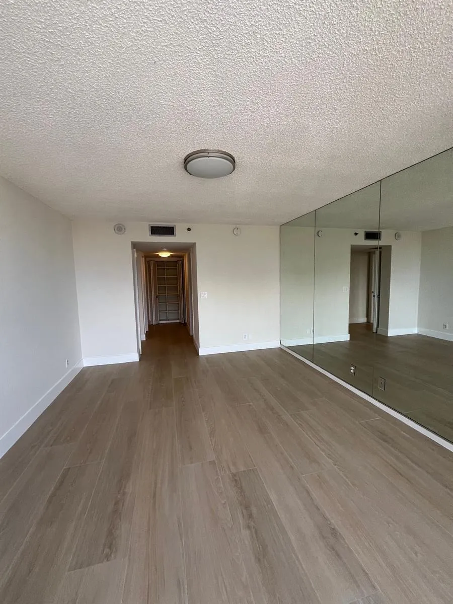 3555 S OCEAN BOULEVARD #411 South Palm Beach, FL 33480
