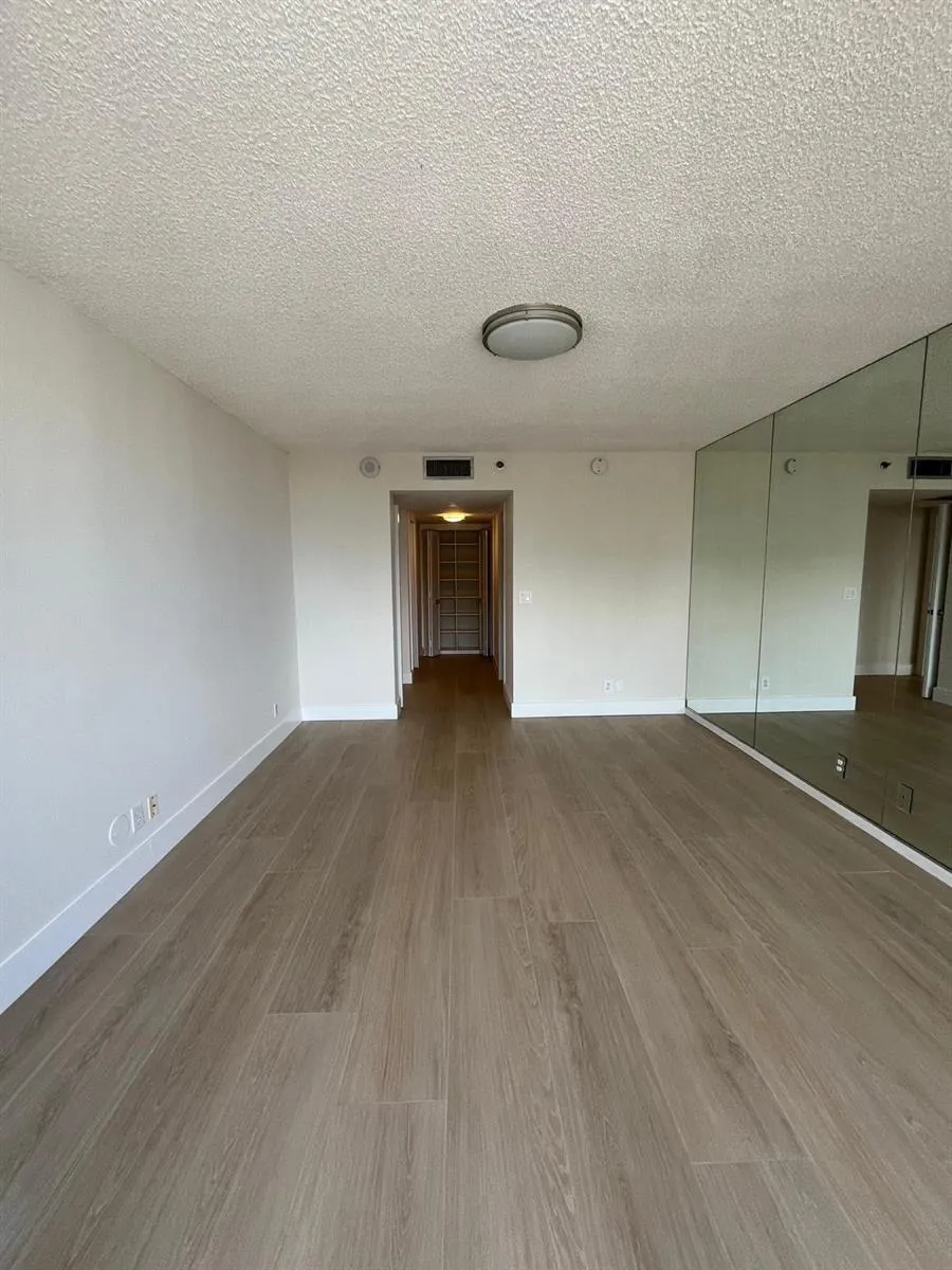 3555 S OCEAN BOULEVARD #411 South Palm Beach, FL 33480