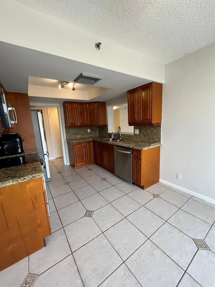 3555 S OCEAN BOULEVARD #411 South Palm Beach, FL 33480