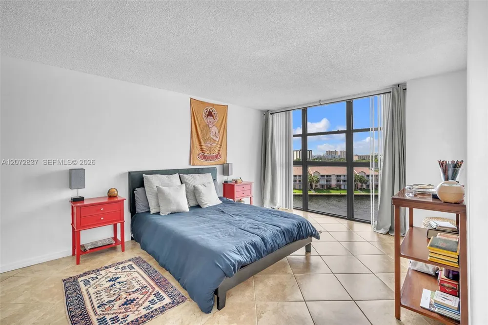 200 Leslie Dr #818 Hallandale Beach, FL 33009