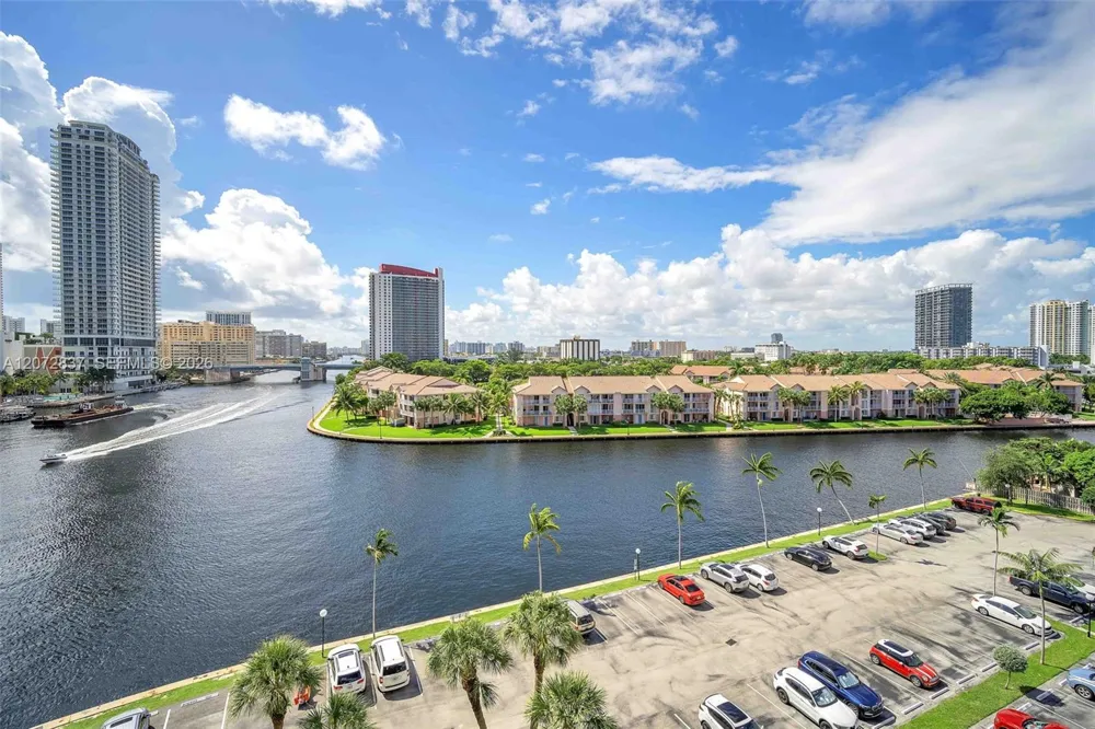 200 Leslie Dr #818 Hallandale Beach, FL 33009