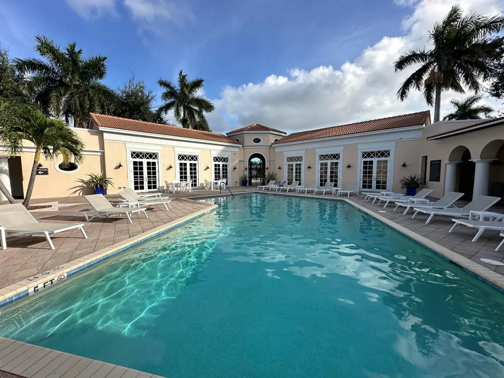 819 NW 82nd Place #819 Boca Raton, FL 33487