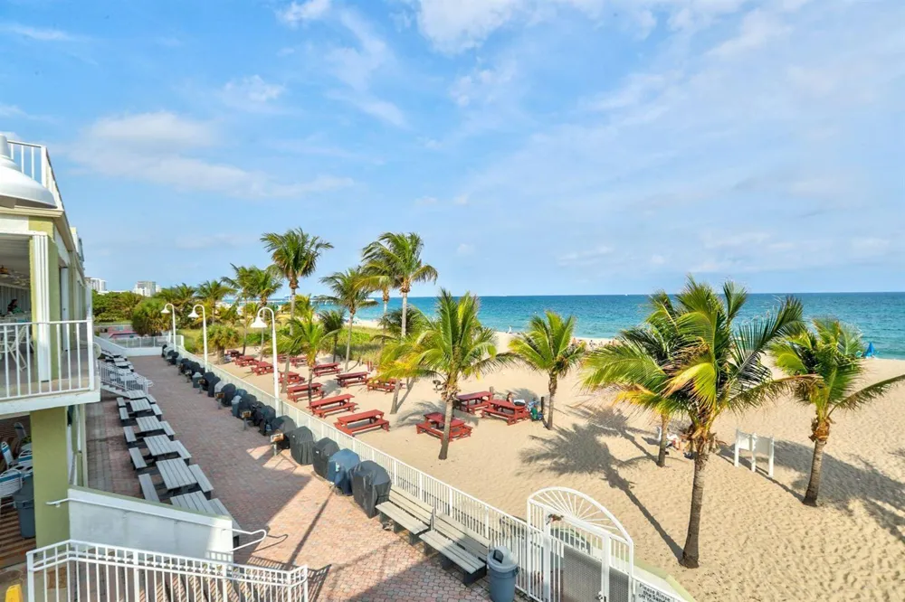101 BRINY AVENUE #1010 Pompano Beach, FL 33062