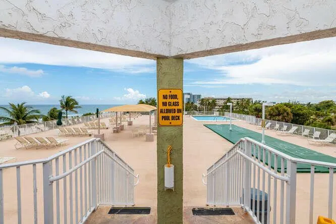 101 BRINY AVENUE #1010 Pompano Beach, FL 33062