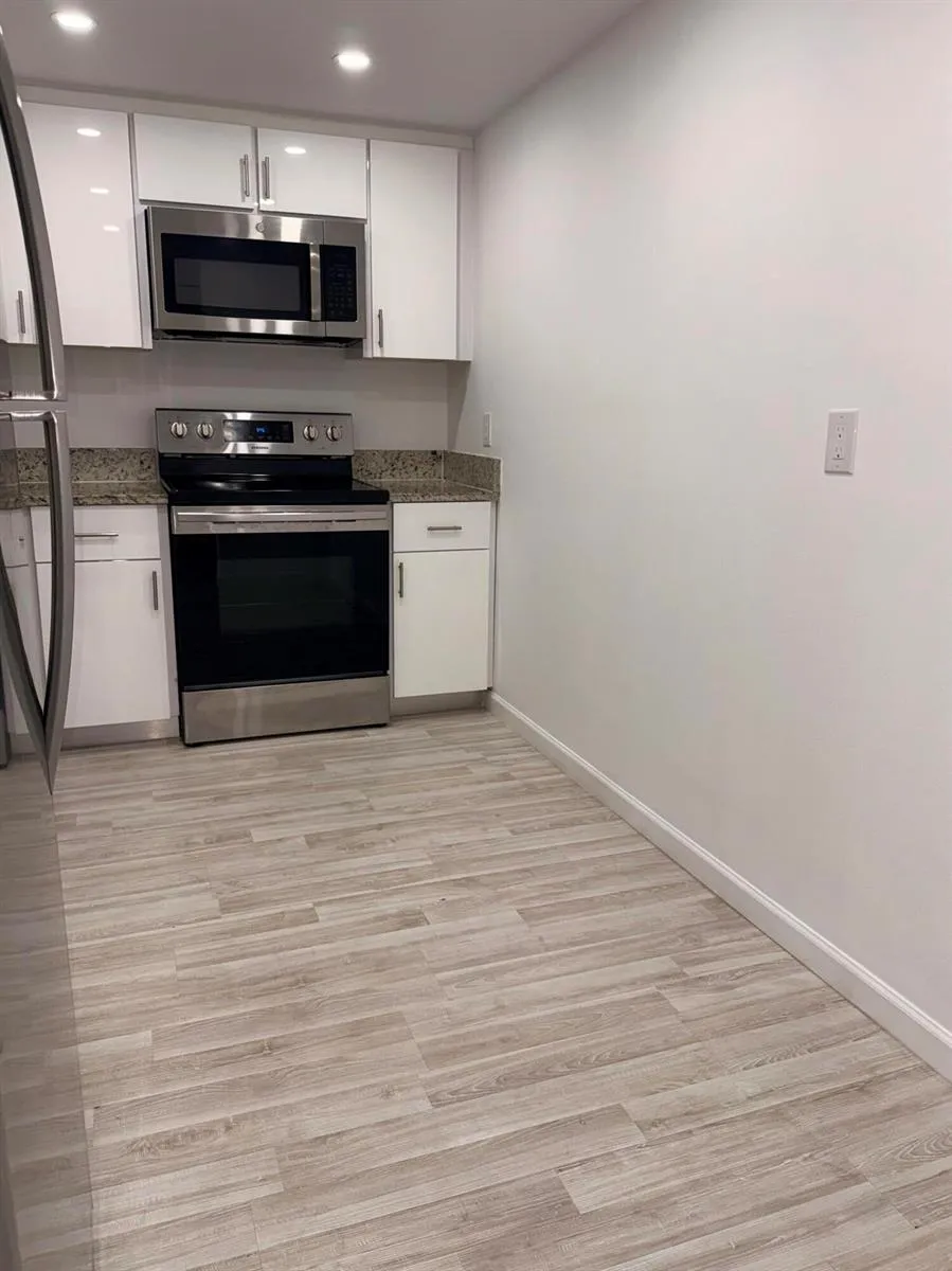 101 BRINY AVENUE #1010 Pompano Beach, FL 33062
