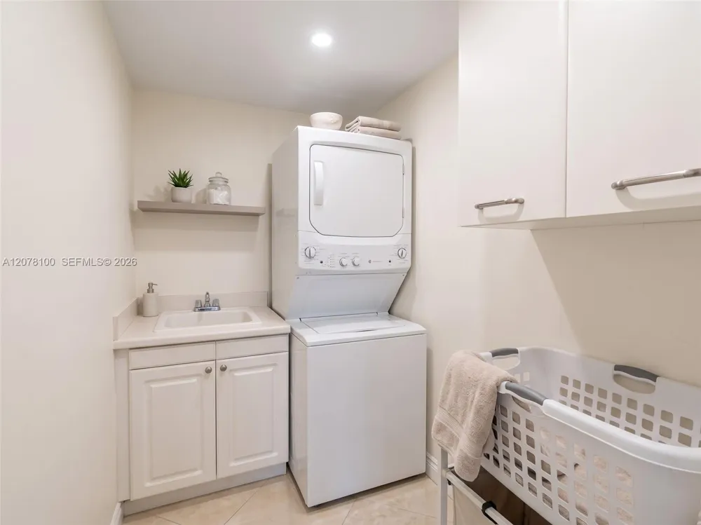 19400 Turnberry Way #312 Aventura, FL 33180