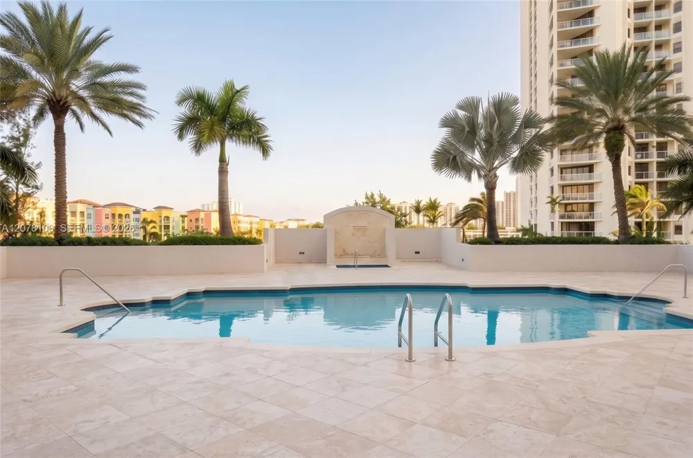 19400 Turnberry Way #312 Aventura, FL 33180