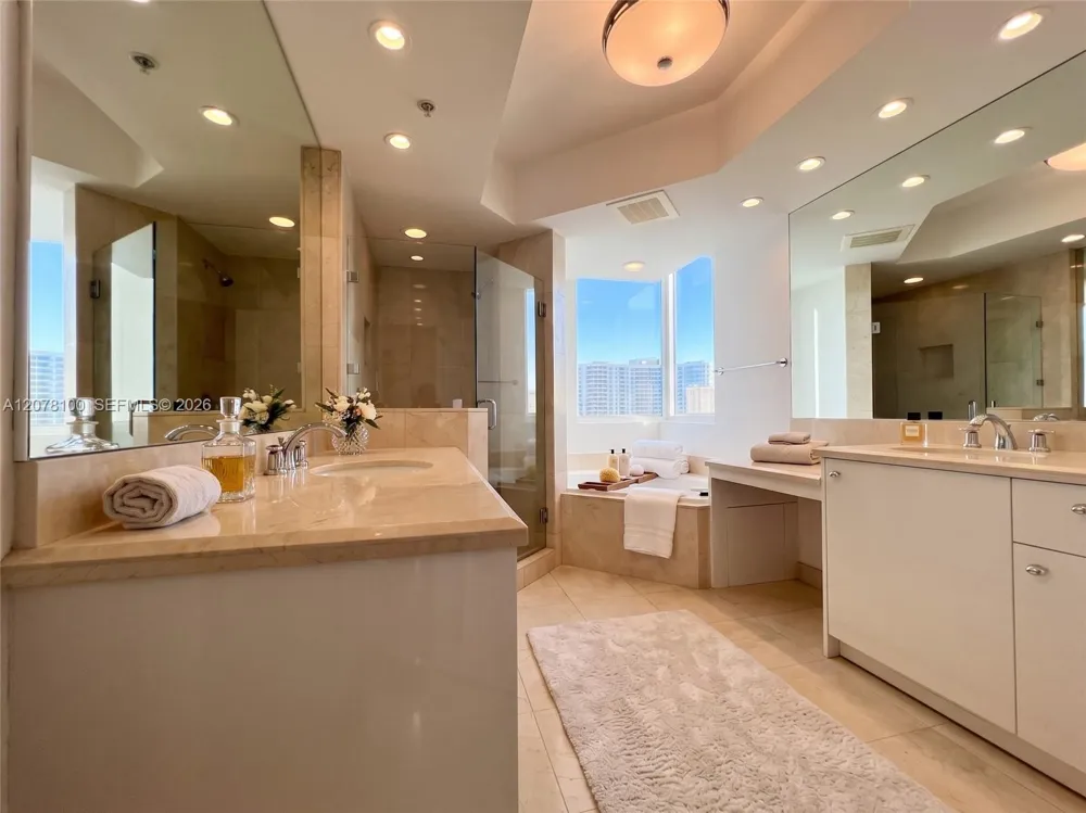 19400 Turnberry Way #312 Aventura, FL 33180