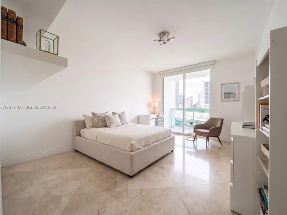 19400 Turnberry Way #312 Aventura, FL 33180