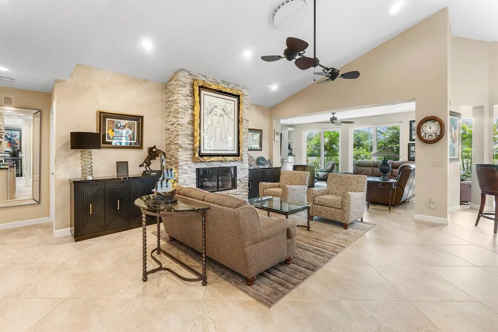 4084 SW GLENEAGLE CIRCLE Palm City, FL 34990