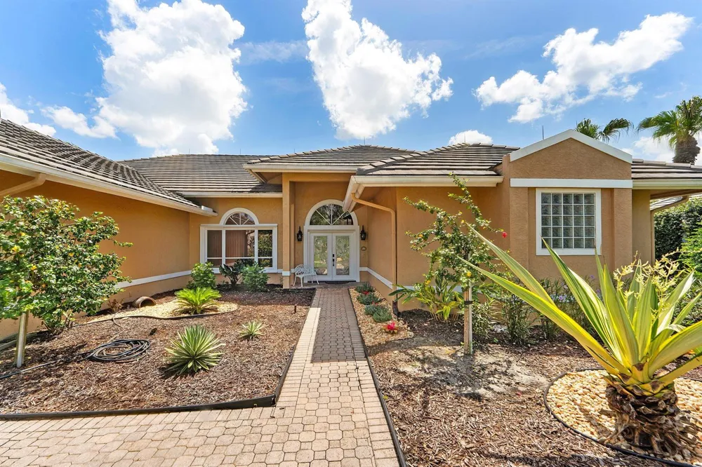 4084 SW GLENEAGLE CIRCLE Palm City, FL 34990