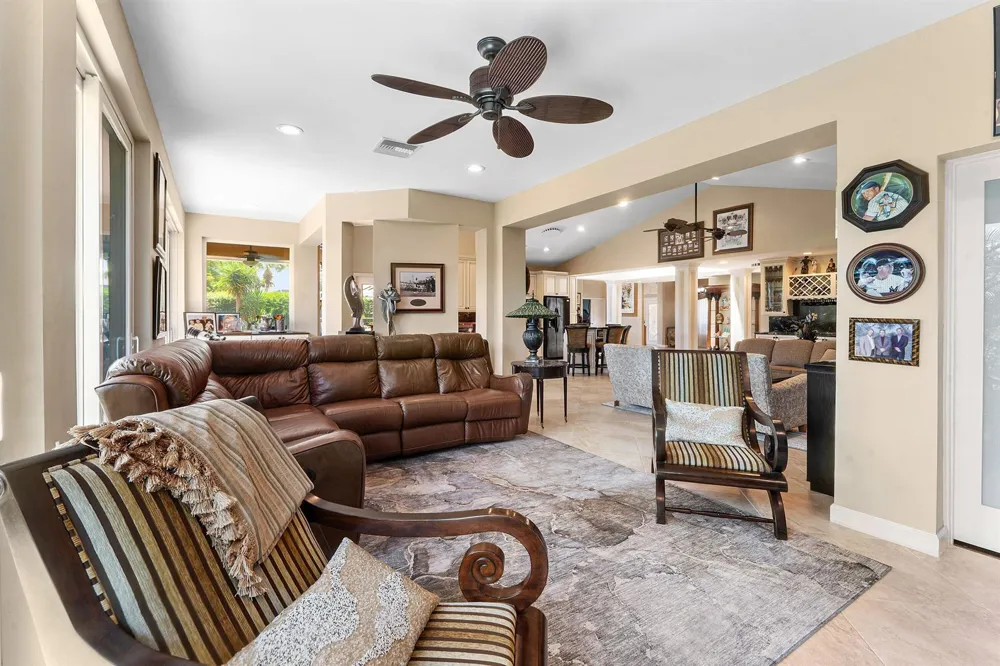 4084 SW GLENEAGLE CIRCLE Palm City, FL 34990