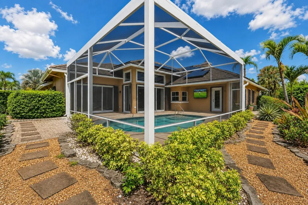 4084 SW GLENEAGLE CIRCLE Palm City, FL 34990