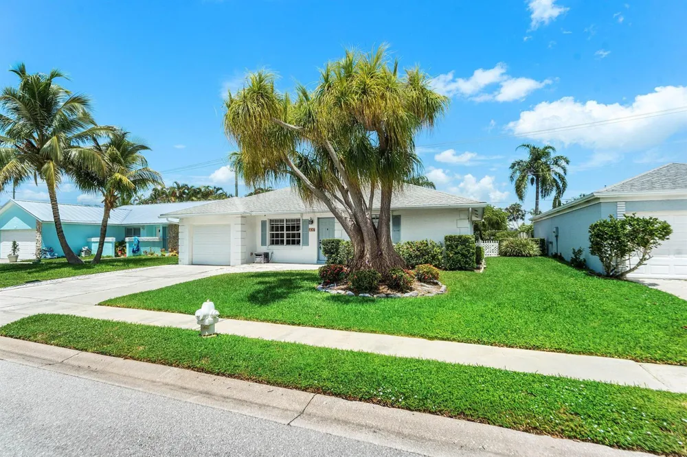 149 Arrowhead Circle Jupiter, FL 33458