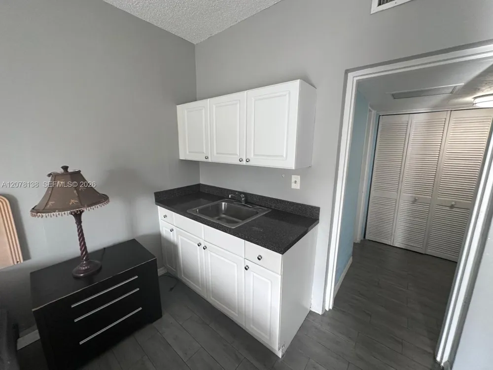 26 Diplomat Pkwy #2342 Hallandale Beach, FL 33009