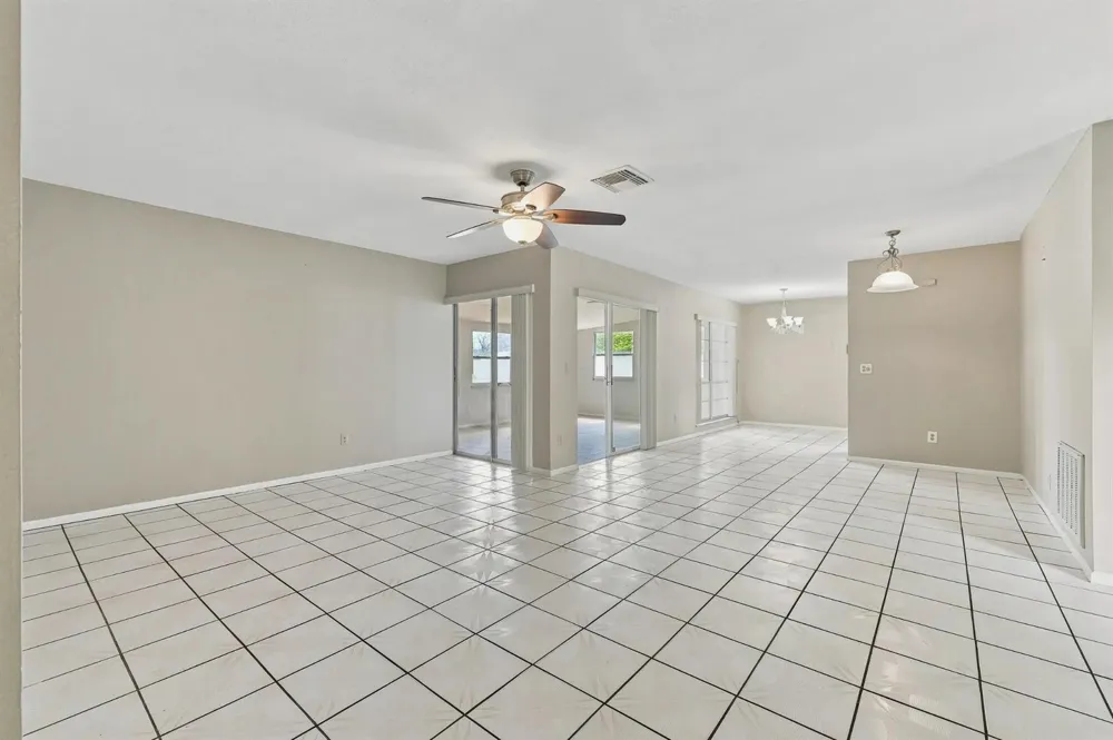 111 Jersey Woods Court Orlando, FL 32824