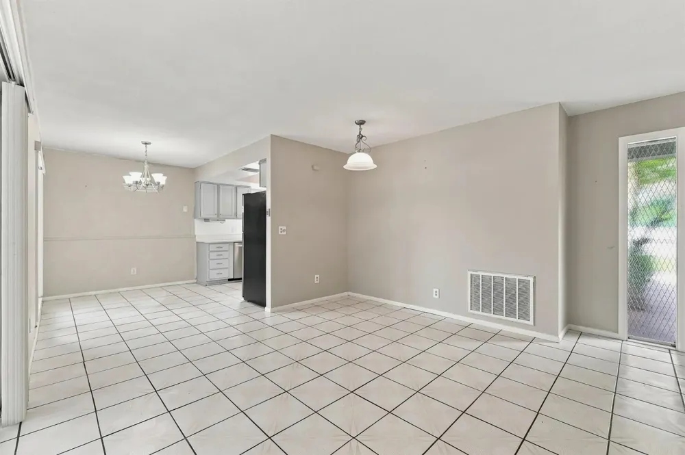 111 Jersey Woods Court Orlando, FL 32824