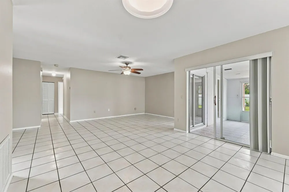111 Jersey Woods Court Orlando, FL 32824