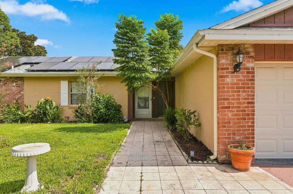 111 Jersey Woods Court Orlando, FL 32824