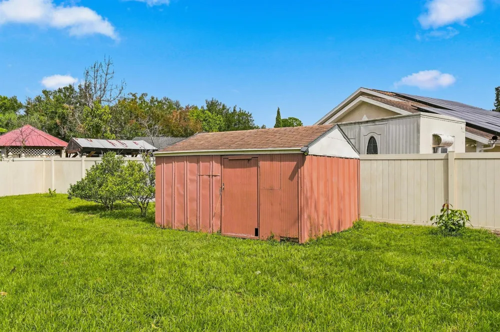 111 Jersey Woods Court Orlando, FL 32824