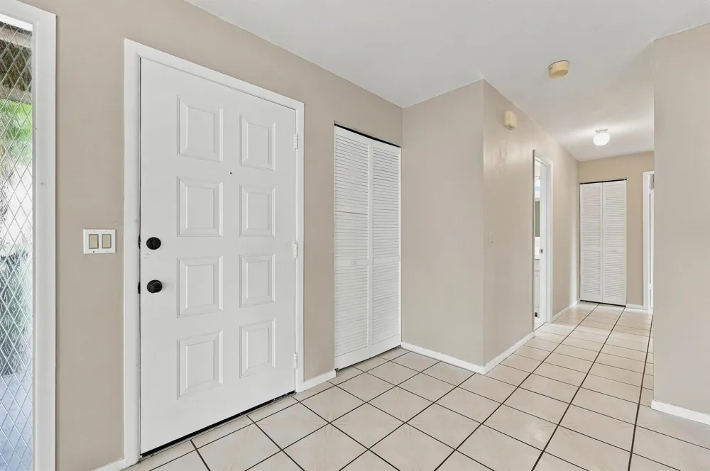 111 Jersey Woods Court Orlando, FL 32824