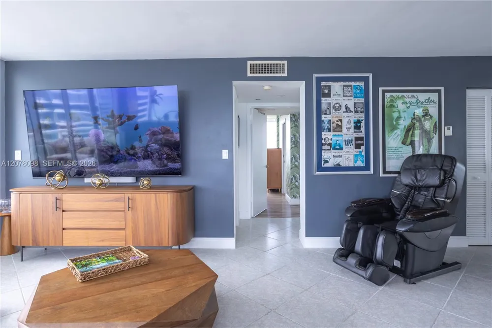 3411 Indian Creek Dr #1204 Miami Beach, FL 33140